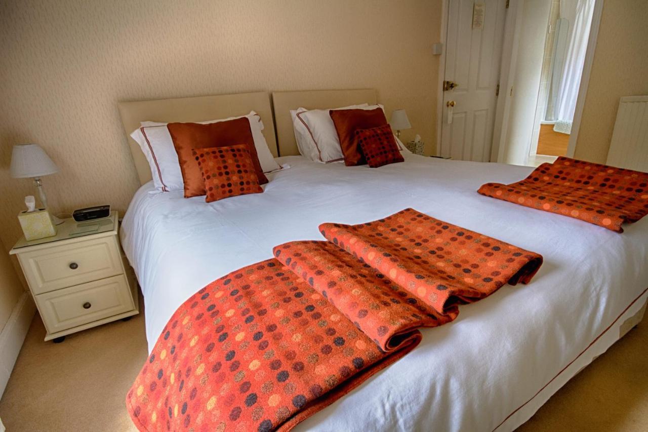 חלנדודנו Holcombe House Guest House מראה חיצוני תמונה