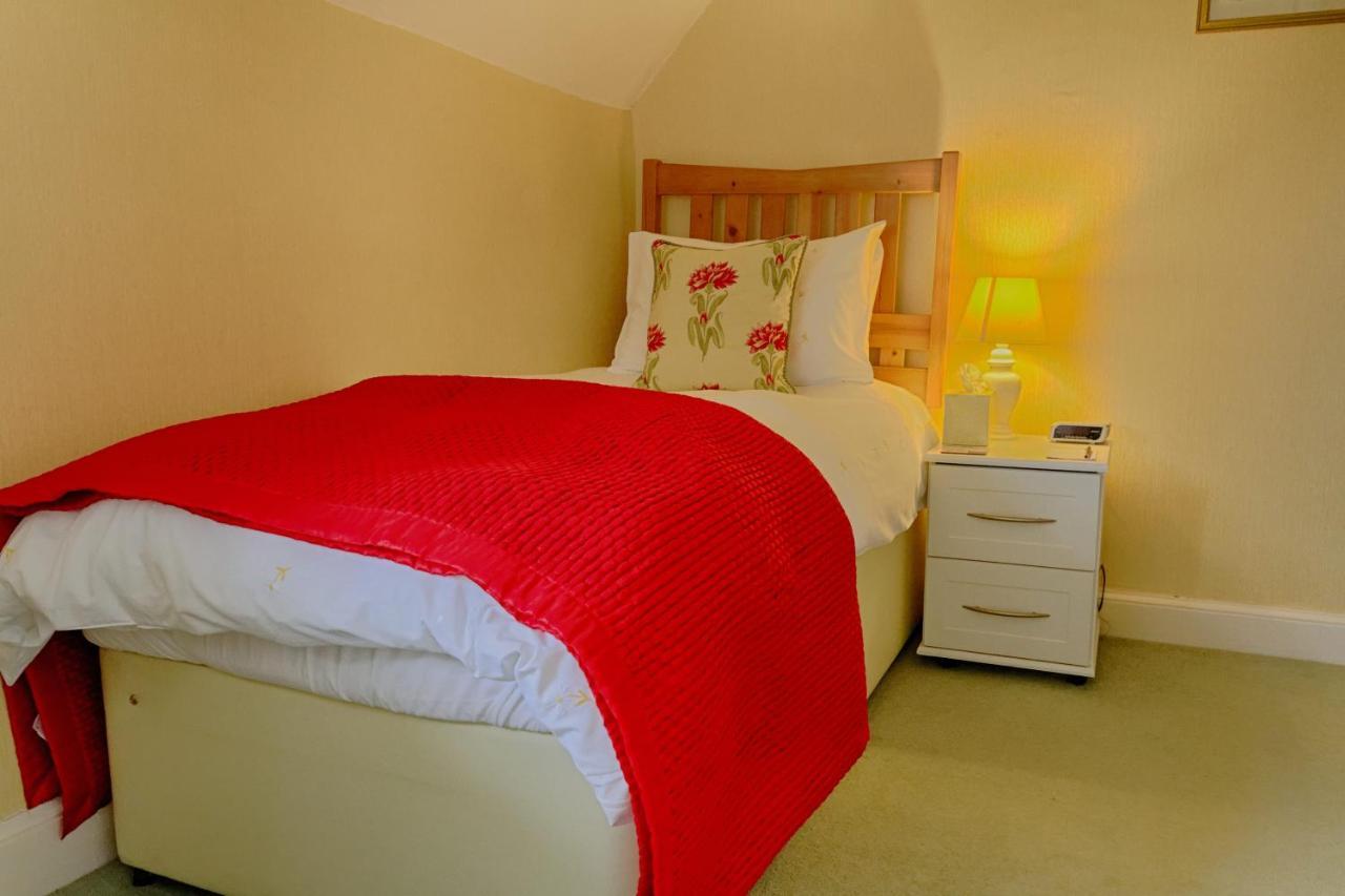חלנדודנו Holcombe House Guest House מראה חיצוני תמונה