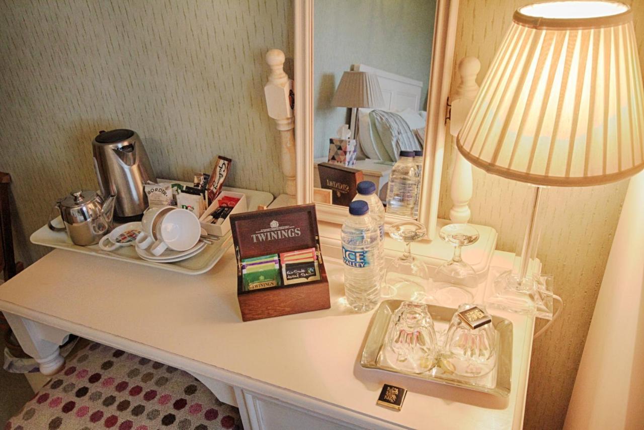 חלנדודנו Holcombe House Guest House מראה חיצוני תמונה