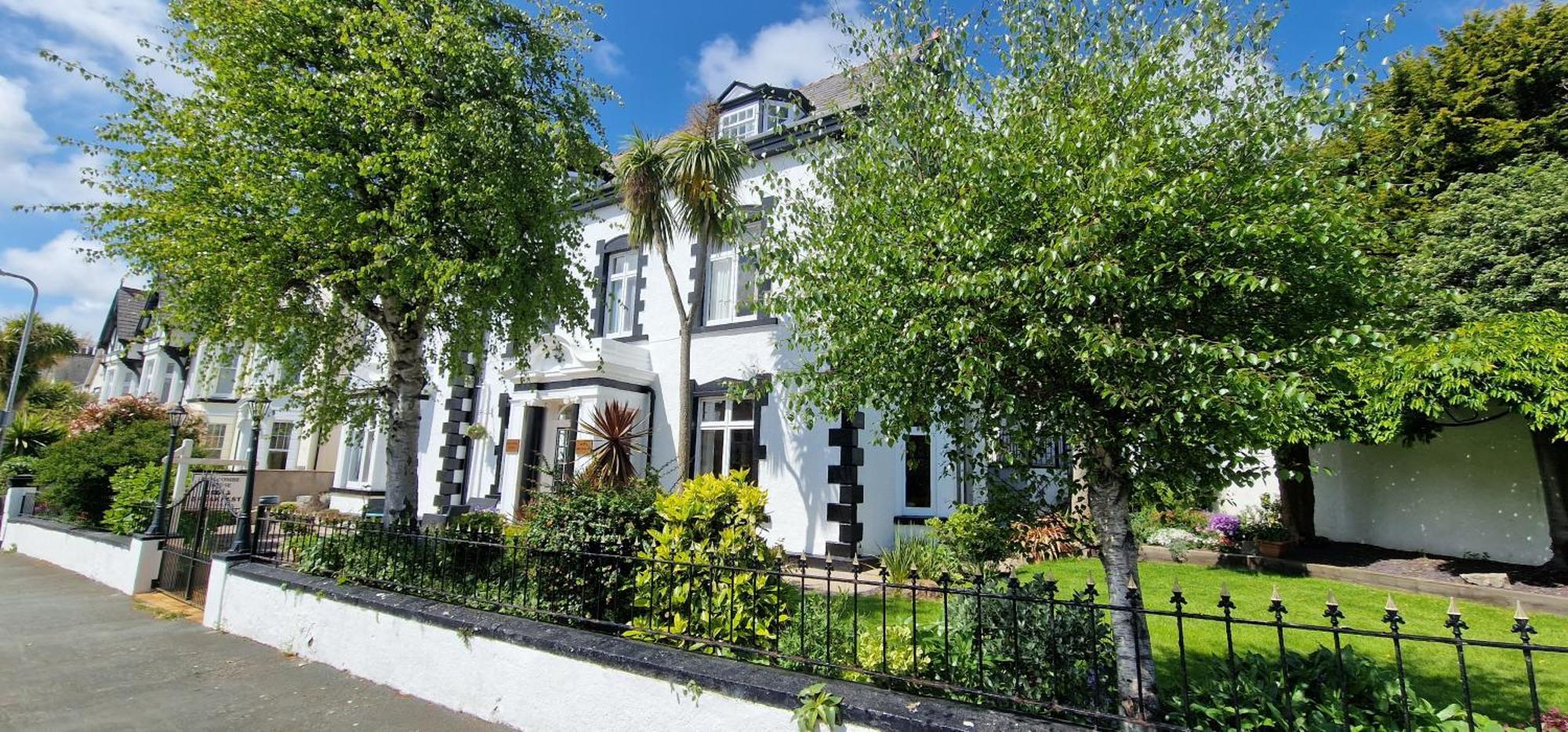 חלנדודנו Holcombe House Guest House מראה חיצוני תמונה